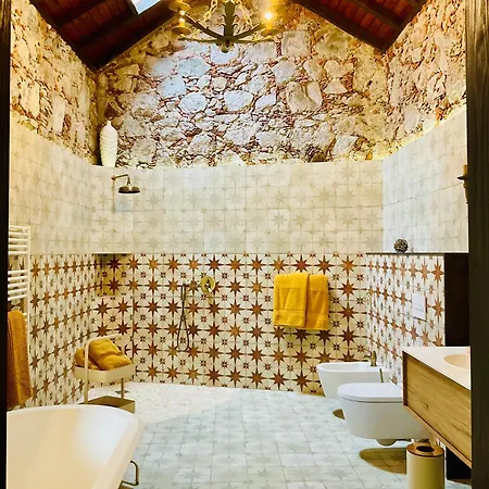 Casa Musa - 2 Independent With Shared Pool & Garden Vakantiehuis San Juan de la Rambla