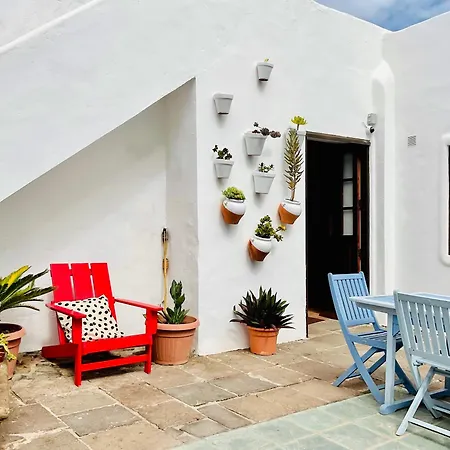 Casa Musa - 2 Independent With Shared Pool & Garden San Juan de la Rambla